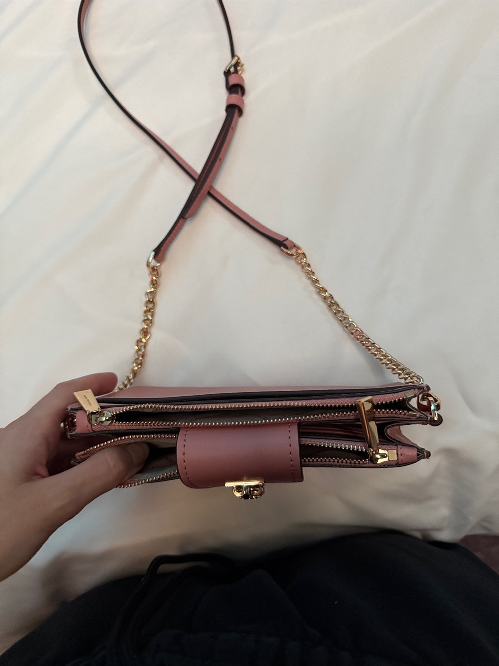 MICHAEL Michael Kors Dusty Rose Crossbody with Gold Chain - Picture 4 of 4